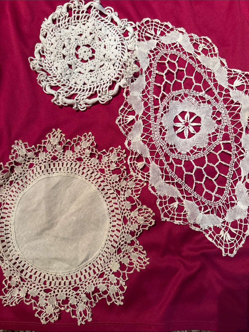 Vintage White Crochet Doilies Set - Elegant Table Linens